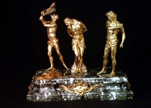 Flagelação de Cristo, meados do século XVII (bronze dourado)