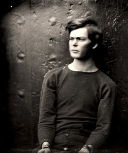 Lewis Powell em ferros de pulso a bordo do USS Saugus, 1865 de Alexander Gardner