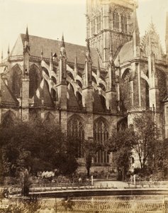 St. Oven, Rouen. 1856 (albumen silver print)