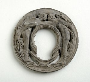 Maquete para um Pingente com um Escutcheon arábico (gesso bronzeado) de Alfred Gilbert