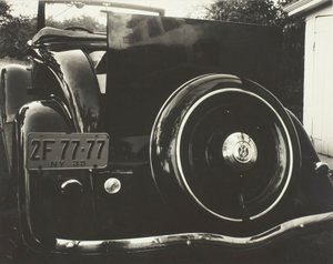 Carro 2F-77-77, 1935. de Alfred Stieglitz