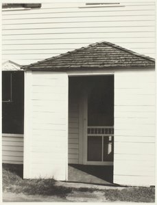 Porta da cozinha, Lago George, 1934. de Alfred Stieglitz