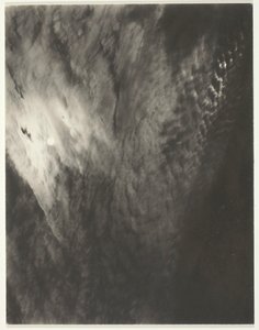 Equivalente, de Set A Third Set, Print 7, 1929. de Alfred Stieglitz