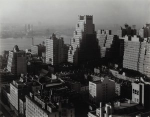 Da minha janela no Shelton, Sudeste de Alfred Stieglitz