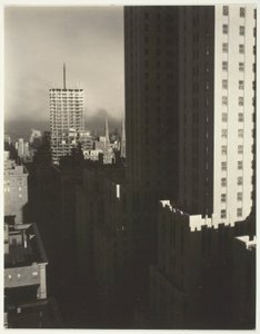 Da minha janela no Shelton, West de Alfred Stieglitz