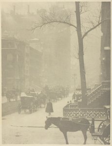 The Street, Fifth Avenue, 190001, impresso em 190304. de Alfred Stieglitz