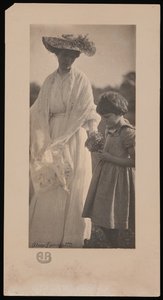 Alice Broughton foto de Agnes Pelton com a jovem prima na “Wild Farm” de Agnes (foto p/b) de Alice Boughton