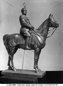 Mussolini a cavalo, escultura em bronze de Raimondo Trentanove, coleção particular, Florença (foto a p/b)