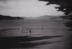 Califórnia: São Francisco, Lincoln Park, com vista para o Golden Gate, o oceano e a cidade (foto a p/b) de American Photographer (after)