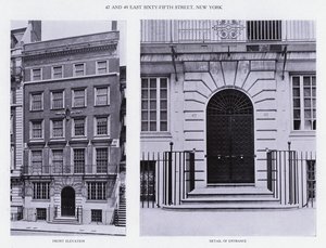 Charles A Platt: 47 e 49 East Sixty-Fifth Street, New York, Front Elevation, Detail of Entrance (foto a p/b) de American Photographer (after)