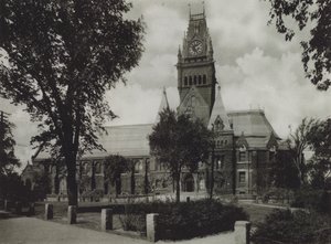 Universidade de Harvard: Memorial Hall (foto a p/b) de American Photographer (after)