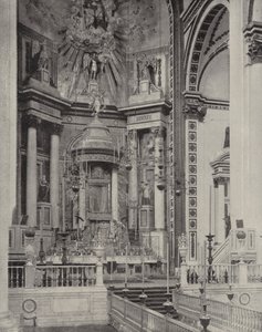 Interior da Igreja de Guadalupe (foto a p/b) de American Photographer (after)