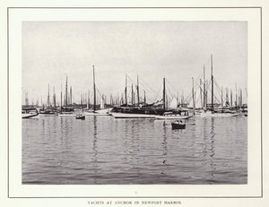 Newport, Rhode Island: Iates no Anchor em Newport Harbor (foto a p/b) de American Photographer (after)