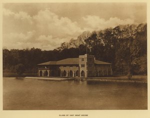Universidade de Princeton: Turma de 1887 Boat House (foto a p/b) de American Photographer (after)