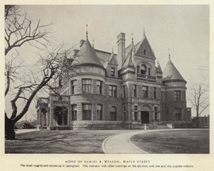 Springfield, Massachusetts: Casa de Daniel B Wesson, Maple Street (foto a p/b) de American Photographer (after)