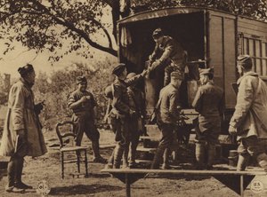 A América na Primeira Guerra Mundial: "Casey" em ação (fotografia a preto e branco) de American Photographer