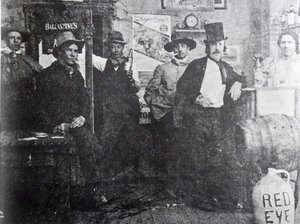 Bar da Cripple Creek, 1898 de American Photographer