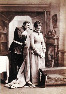H.J. Montague e Ada Dyas numa cena de 