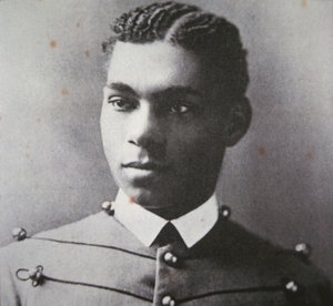 Henry Ossian Flipper (1856-1940) o primeiro graduado negro da West Point Military Academy (foto a p/b) de American Photographer