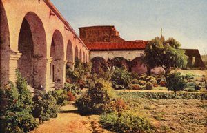 Missão de San Juan Capistrano, perto de San Diego (fotografia a cores) de American Photographer