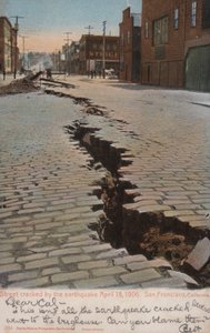 Rua fendida pelo terramoto de American Photographer