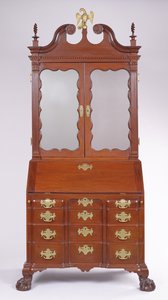 Secretária e estante, de Boston, 1765-75 (mogno e pinho branco)