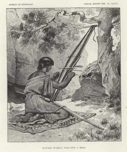 Mulher Navajo tecendo um cinto de American School