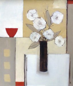 Tigela vermelha, flores brancas