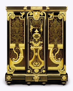 Um pequeno armário montado em ormolu Luís XIV, 1700-10 de Andre Charles Boulle