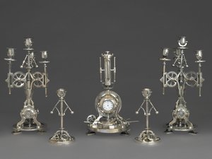 Relógio, parte de uma guarnição de relógio de cinco peças, c.1880 (bronze prateado, vidro, papel) de Andre Romain Guilmet