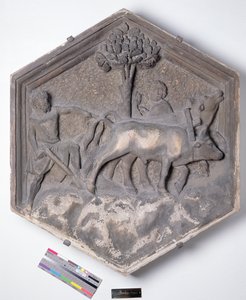 A arte da agricultura, telha de relevo decorativo hexagonal de uma série que descreve os praticantes das artes e Ciências, possivelmente com base em projetos de Giotto (c.1266-1337) c.1334-1348 (mármore)
