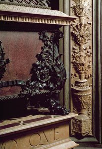 Monumento funerário de Piero e Giovanni de Medici, filho de Cosimo de Medici, o primeiro. Escultura de Andrea del Verrocchio