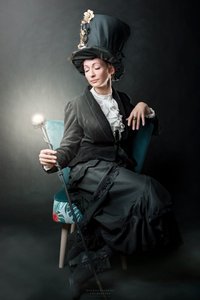 Retrato Steampunk Elegante de Andrzej Lisowski