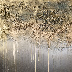 Gotas com textura dourada