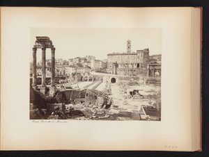 Vista do Fórum Romano com o Templo de Castor e Pollux em Roma, Itália Fórum Romano. Roma (título no objeto) de Anonymous