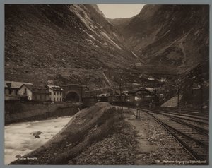 Entrada para o túnel de São Gotardo em Göschenen Göschenen, eingang i/das Gotthardtunnel (título no objeto) de Anonymous