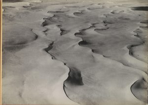Paisagem desértica, presumivelmente no Médio Oriente de Anonymous