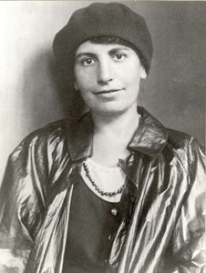 Anna Freud - Anónima. Fotografia de Anonymous Anonymous
