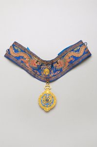 China - Ordem do Dragão Duplo: crachá de 3ª classe, 2ª classe(1882-1902) de Anonymous Anonymous