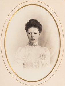 Grã-Duquesa Olga Alexandrovna da Rússia (1882-1960), Anónima . Foto Albumina. Coleção Particular de Anonymous Anonymous