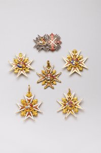 Reino das Duas Sicílias (Two Sicilies) - Ordem de São Janeiro - Alto: jóia composta por um prato da Ordem de São Janeiro e um prato da Ordem Constantina de São Jorge. de Anonymous Anonymous