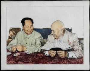 Nikita Khrouchtchev (1894-1971) e Mao Zedong (Tse-Toung, Tse Toung) (1893-1976) - Nikita Khrushchev e Mao Zedong - Anônimo. Porcelana, decoração em overglaze, início da década de 1960. Coleção Particular de Anonymous Anonymous