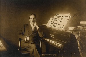 Retrato do Compositor Giacomo Puccini (1858-1924) de Anonymous Anonymous