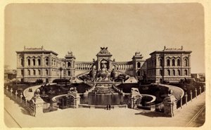 A cidade de Marselha e seus arredores por volta de 1885 -1890: O Palácio Lonchamp (Museu de Belas Artes), Coleção Particular de Anonymous Anonymous