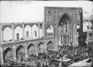 Mesquita Sipahsalar, construída em 1866, c.1880–1930 de Antoin Sevruguin