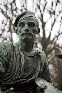 Túmulo de Jean Louis Andre Theodore Gericault (1791-1824) (bronze) de Antoine Etex