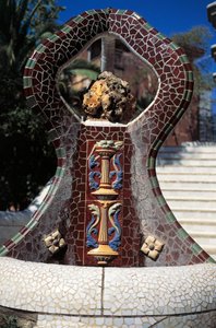 Fonte em mosaico, Guell Park (1900-1914)