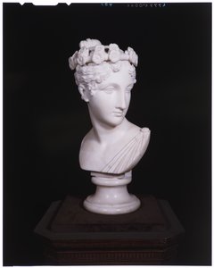Cabeça de uma dançarina, 1820 (mármore)