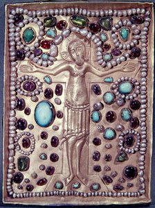 Capa relicário de uma Bíblia que retrata Cristo na Cruz (dourado prateado com pérolas e pedras preciosas) de Armenian School