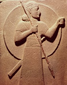 Relevo retratando um guerreiro hitita, de Carchemish, do século XI a IX